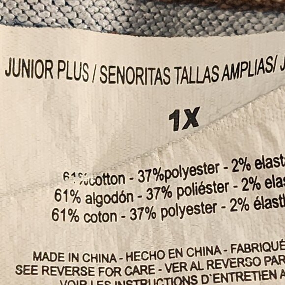 L.E.I. Medium Wash Faux Denim Cotton Poly Elastane Stretch Shorts Jr Plus Sz 1X - Picture 15 of 16